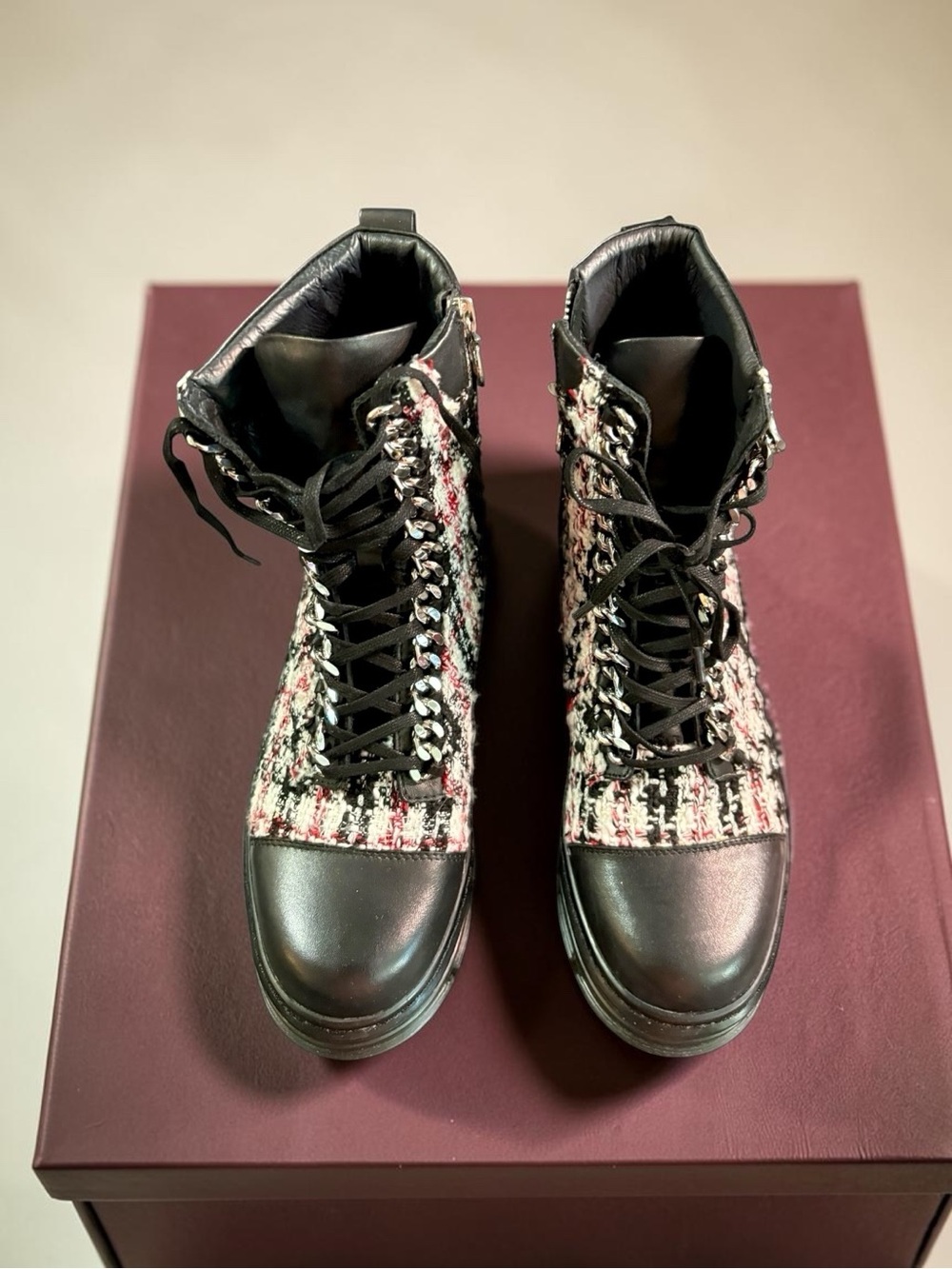 Wishbone Collection Tweed Lace-Up Combat Boots in Black and Pink/ SZ 9.5/10